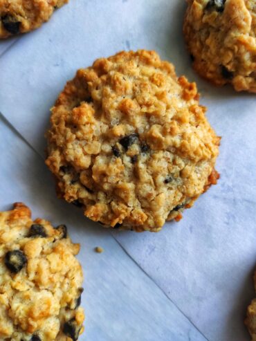 Eggless Oatmeal Choco chip cookies