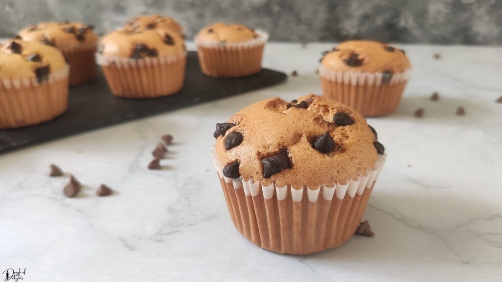 Chocolate Chips Chiffon Cupcakes